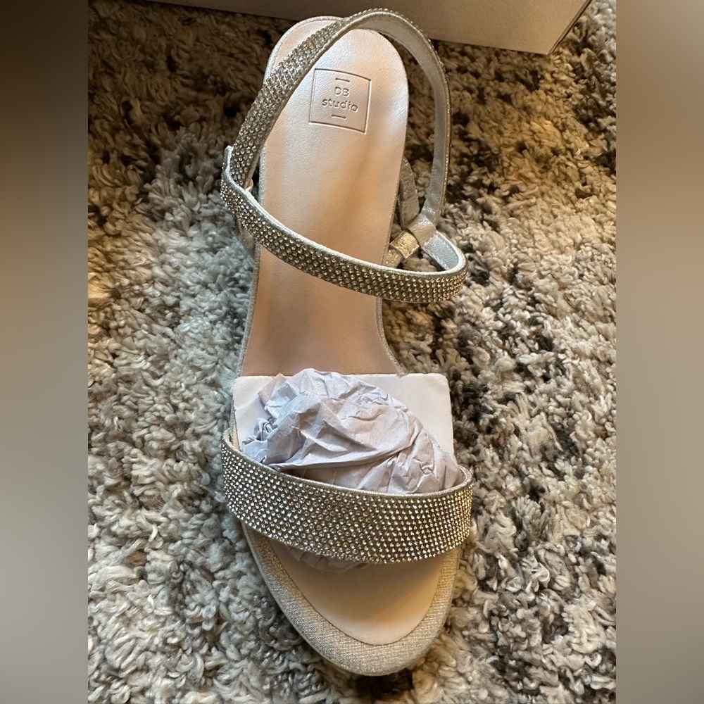 David’s Bridal size 6